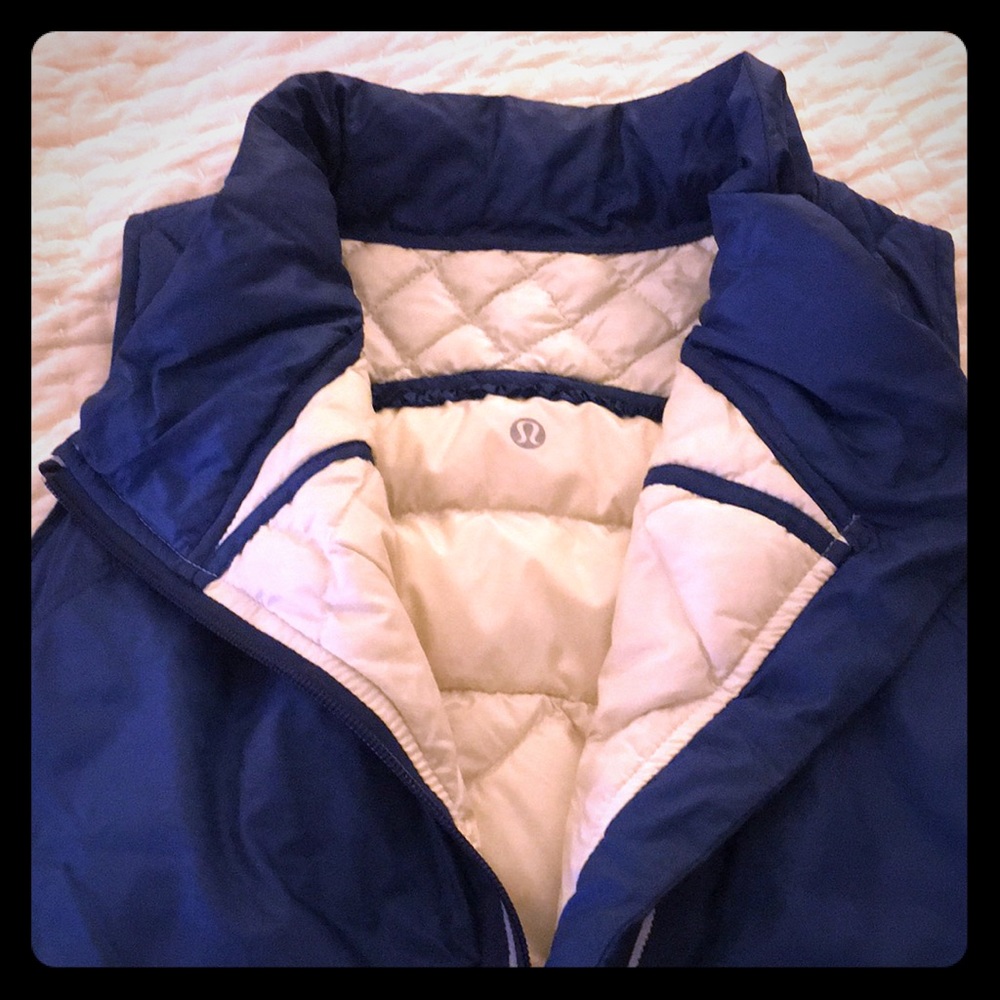 Super cute Lululemon reversible vest.